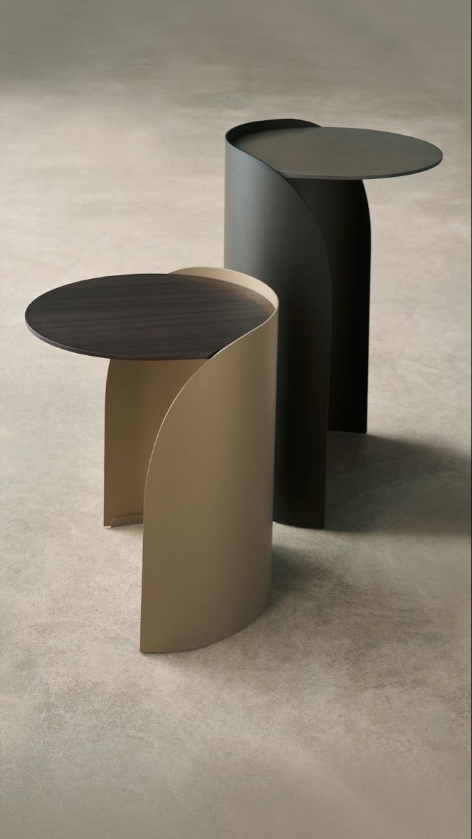 "ARCYN” Table